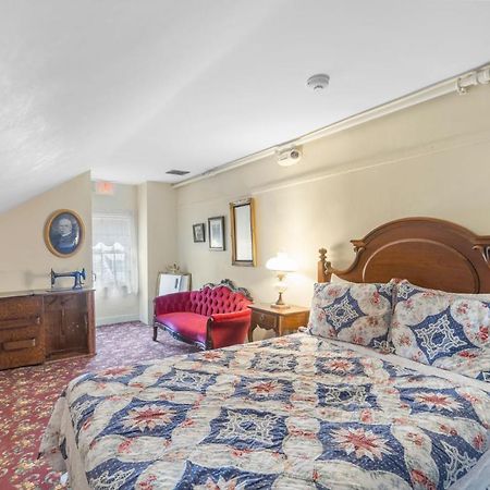 Lizzie Borden House Bed & Breakfast Fall River Luaran gambar