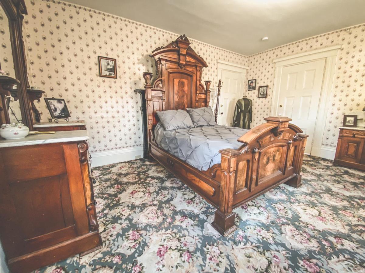 Lizzie Borden House Bed & Breakfast Fall River Luaran gambar