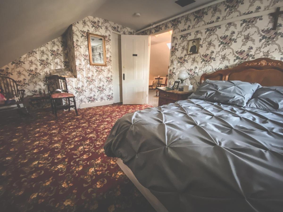 Lizzie Borden House Bed & Breakfast Fall River Luaran gambar