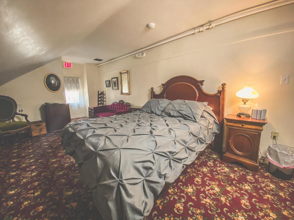Lizzie Borden House Bed & Breakfast Fall River Luaran gambar
